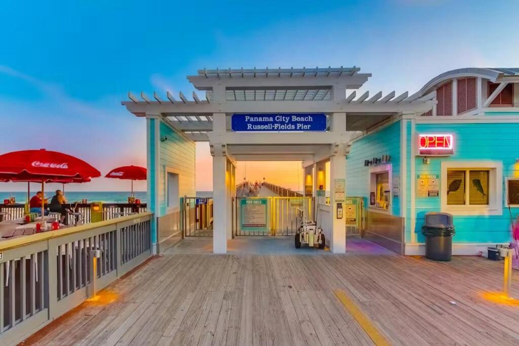 Front At Tidewater Resort, Pcb *