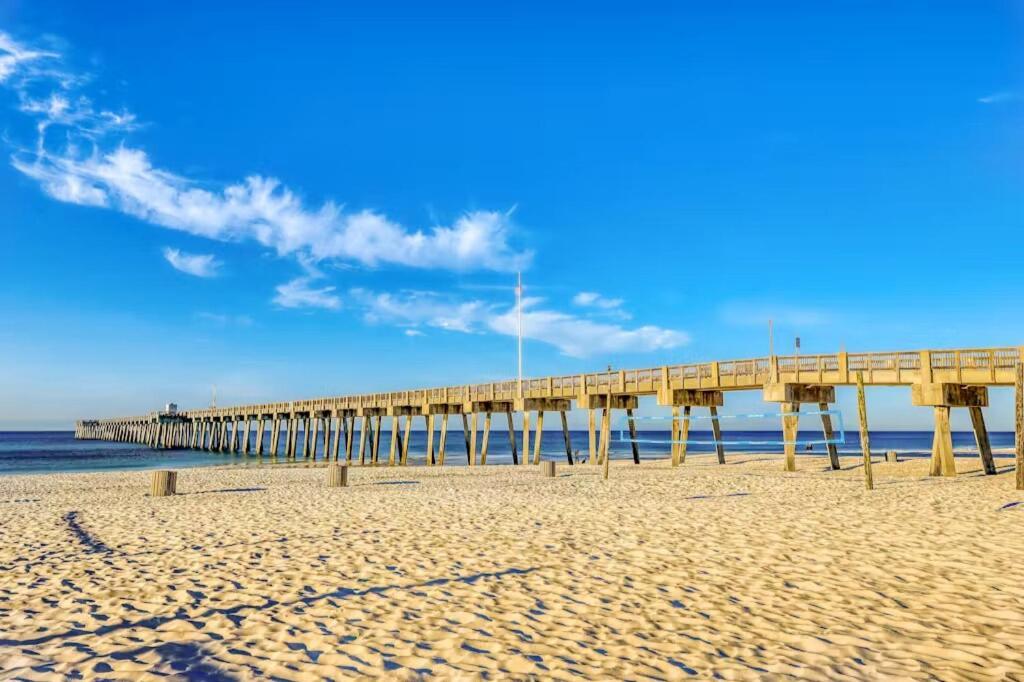 Front At Tidewater Resort, Pcb *